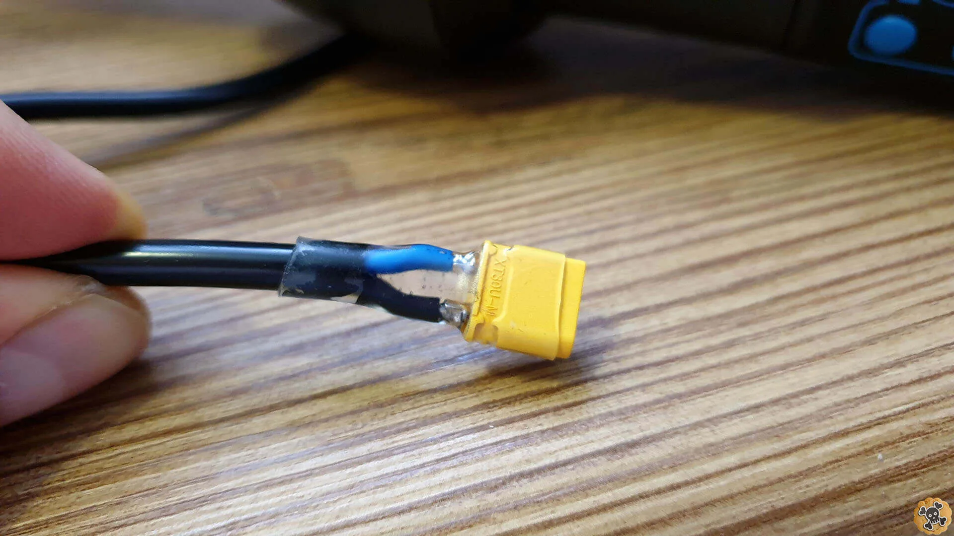 Better Chargin port for Escoot XT30 Mod instead of Dangerous Microphone port ! DIY Set - Image 7